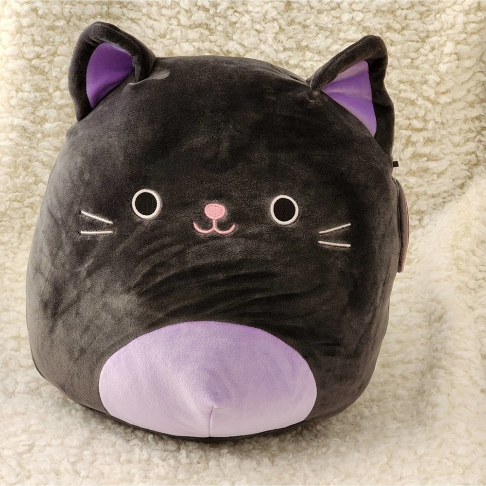 Squishmallows 12" Autumn the purple and black Halloween cat new!!!